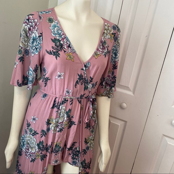 Band of Gypsies // Floral Romper & Train - Picture 6 of 13